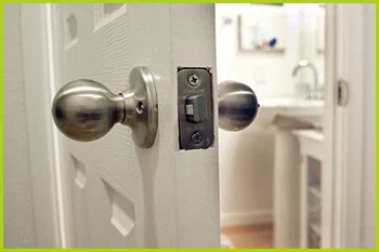 Expert Locksmith Services Vancouver, WA 360-526-4626 Expert Locksmith Services Vancouver, WA 360-526-4626 - 14-unlock-door