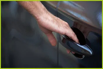 Expert Locksmith Services Vancouver, WA 360-526-4626 - 8-opening-car-locks